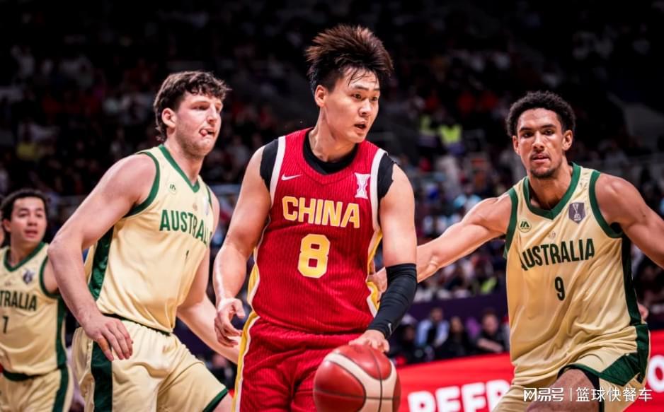 云开体育-53连胜0败夺取9冠！中国男篮第一劲敌太强了：无愧亚洲超级霸主！